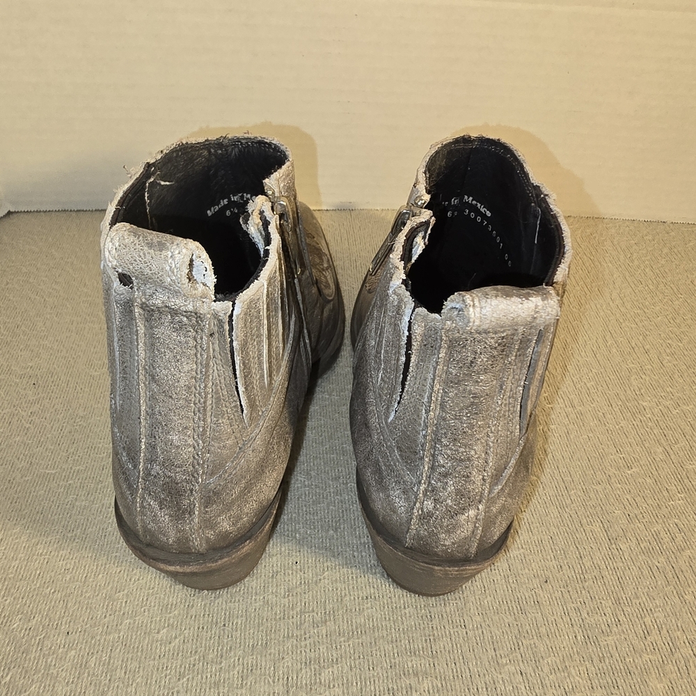 Liberty Black Taupe Distressed Floral Zipper Western Ankle Boot size 6.5 - Picture 4 of 8